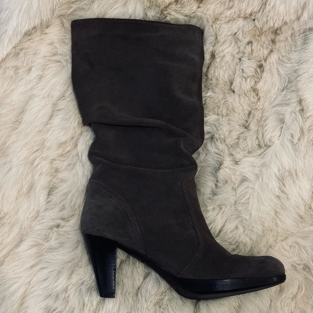 La Canadienne Women's Gray Suede Slouchy High Heel Boots Size 7 WORN ONCE $635 - Picture 8 of 10